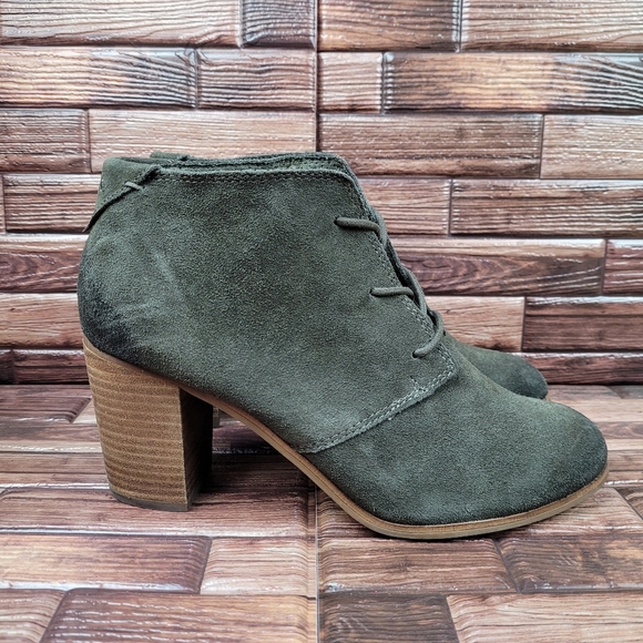 Women's Suede Ankle Boots - Picture 1 of 9